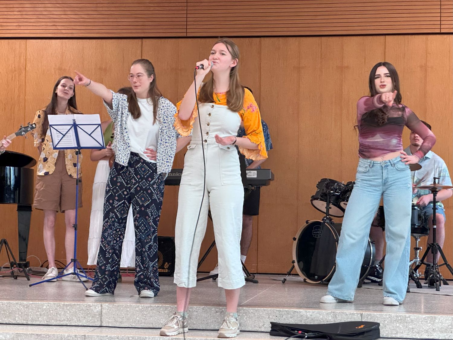 Ensemble Mamma Mia